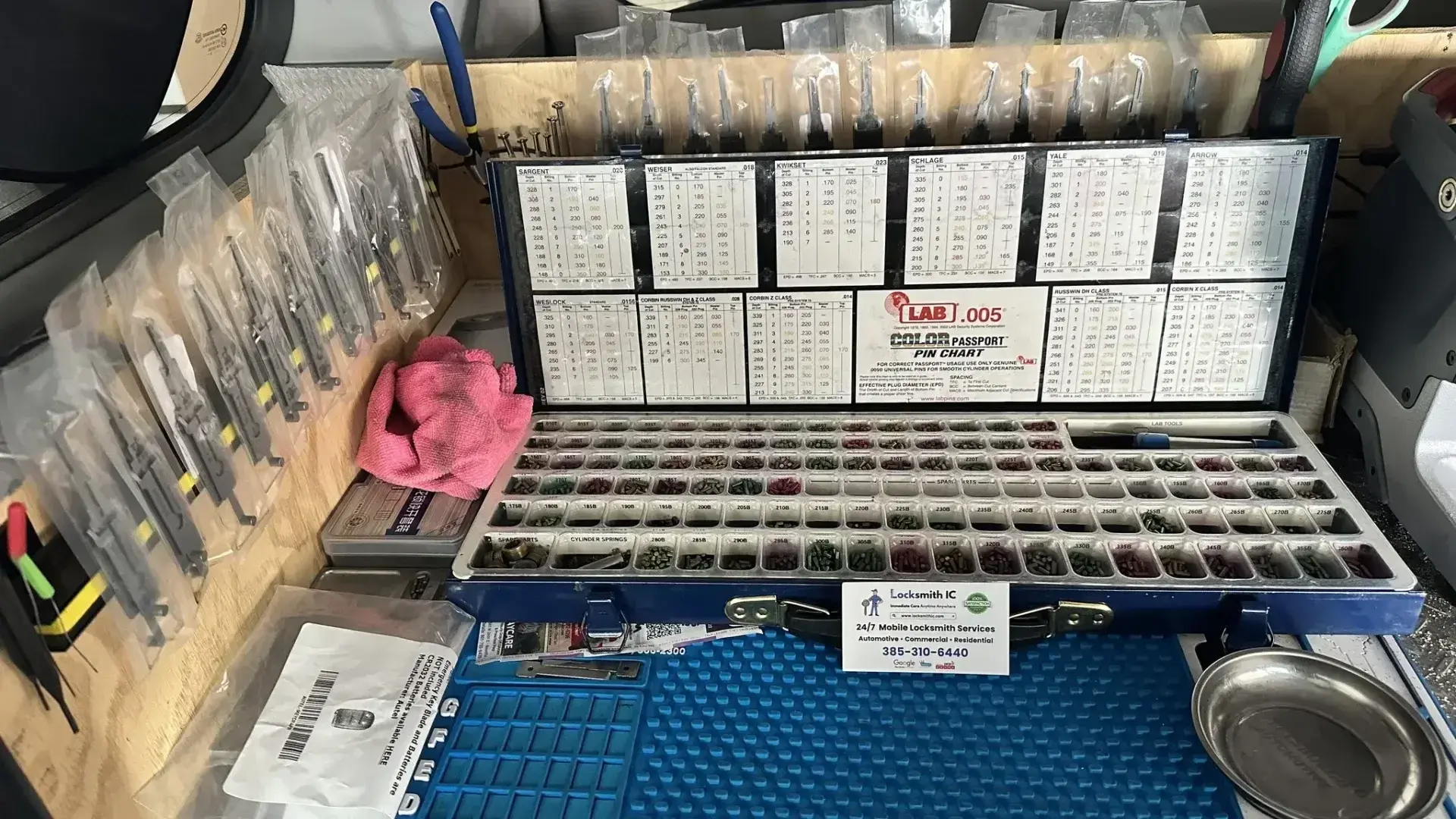 Locksmith IC rekeying kit and tools